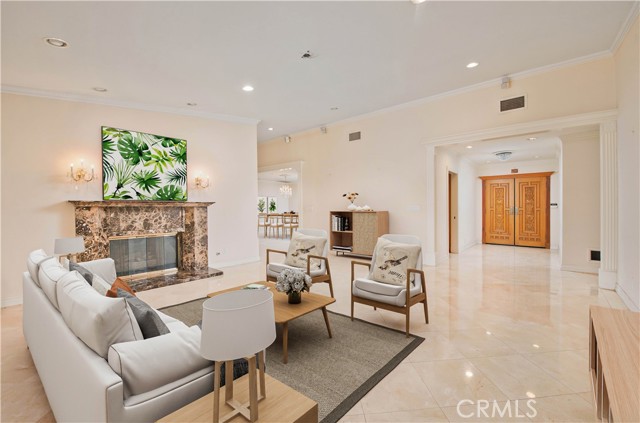 Detail Gallery Image 2 of 32 For 12521 Nedra, Granada Hills,  CA 91344 - 5 Beds | 4 Baths