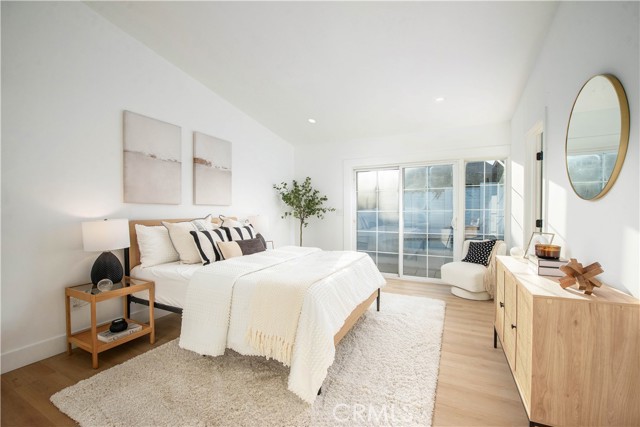 9355 Ruffner Avenue, Northridge CA: https://media.crmls.org/medias/da1c0837-3f26-4b22-81b1-b0fb6fe38695.jpg