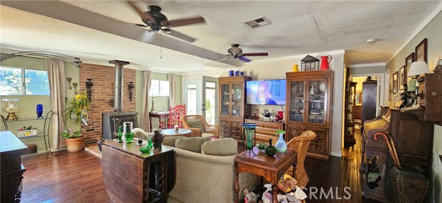 Detail Gallery Image 2 of 29 For 10475 Frontier, Cherry Valley,  CA 92223 - 2 Beds | 2 Baths