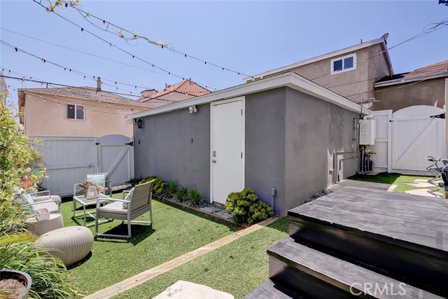 340 27th Street, Hermosa Beach, California 90254, 3 Bedrooms Bedrooms, ,2 BathroomsBathrooms,Residential,Sold,27th,SB22076575