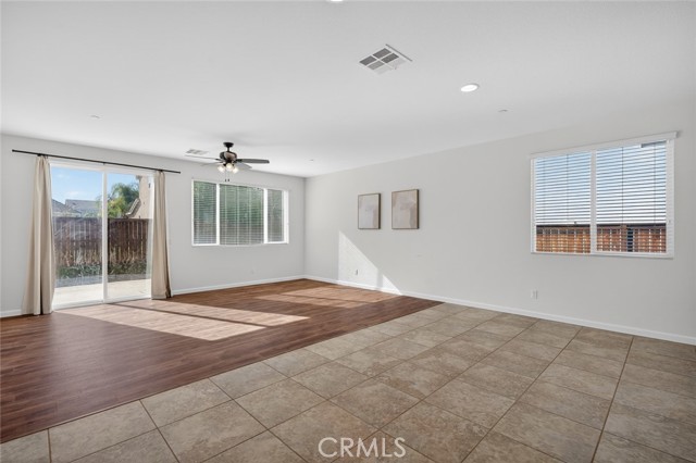 Detail Gallery Image 12 of 37 For 30167 Pine Needle Rd, Menifee,  CA 92585 - 3 Beds | 2 Baths