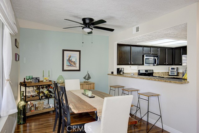 Detail Gallery Image 7 of 29 For 25631 Mont Pointe 7d,  Lake Forest,  CA 92630 - 2 Beds | 1/1 Baths