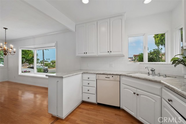 121 Avenida Barcelona, San Clemente CA: https://media.crmls.org/medias/da1f4a43-9df5-4fa2-8071-b6d06a1fc514.jpg