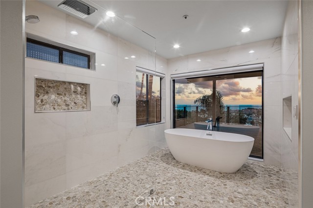 25102 Alicia Drive, Dana Point CA: https://media.crmls.org/medias/da1f6ea9-7d51-49a6-a329-deb9655e7708.jpg