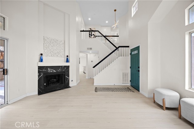 Detail Gallery Image 4 of 28 For 2407 Galisteo St, Corona,  CA 92882 - 3 Beds | 2/1 Baths