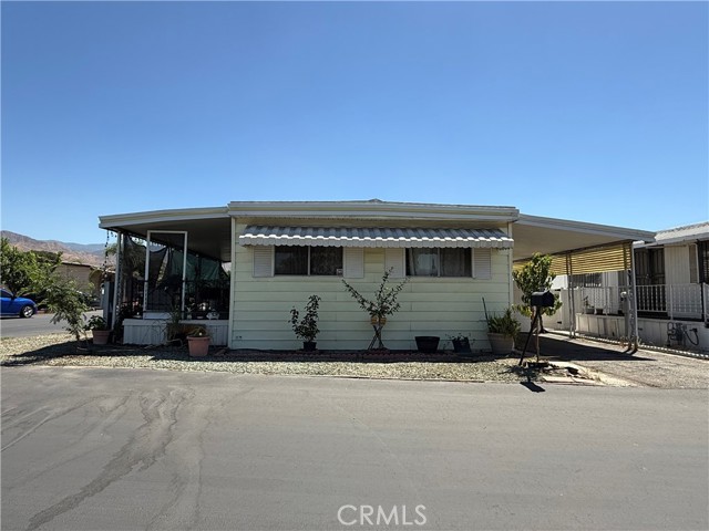 1315 Marshall E Boulevard, San Bernardino CA: https://media.crmls.org/medias/da202cd7-5f94-4382-90ec-57750988595e.jpg