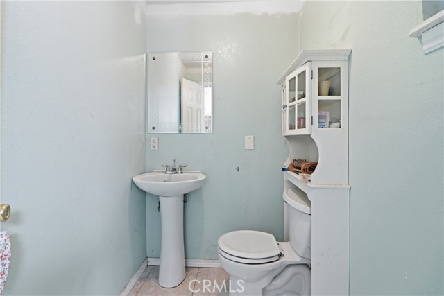 Detail Gallery Image 7 of 20 For 1728 De Anza St, Barstow,  CA 92311 - 4 Beds | 2/1 Baths