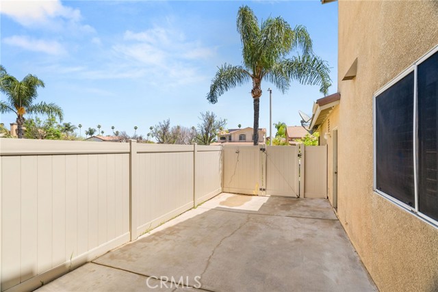 Detail Gallery Image 24 of 33 For 1098 Fernleaf Ln, Corona,  CA 92881 - 3 Beds | 2/1 Baths