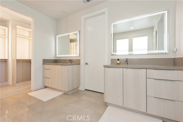 Detail Gallery Image 13 of 33 For 171 Hollyleaf, Lake Forest,  CA 92630 - 5 Beds | 5 Baths