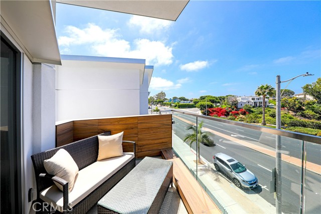 Detail Gallery Image 29 of 36 For 3920 E Coast Highway, Corona Del Mar,  CA 92625 - 3 Beds | 2/1 Baths