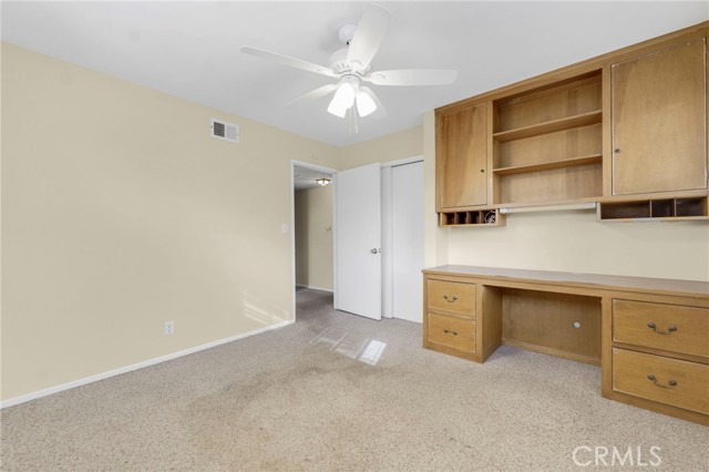 Detail Gallery Image 16 of 33 For 5901 Rhodes Ave, Valley Village,  CA 91607 - 4 Beds | 2/1 Baths