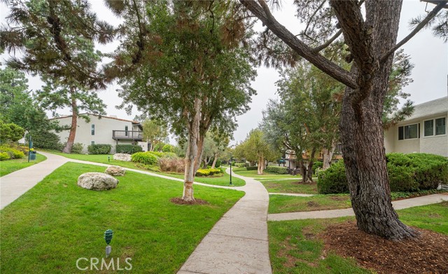 33 Oaktree Lane, Rolling Hills Estates, California 90274, 2 Bedrooms Bedrooms, ,3 BathroomsBathrooms,Residential,Sold,Oaktree,OC22217896