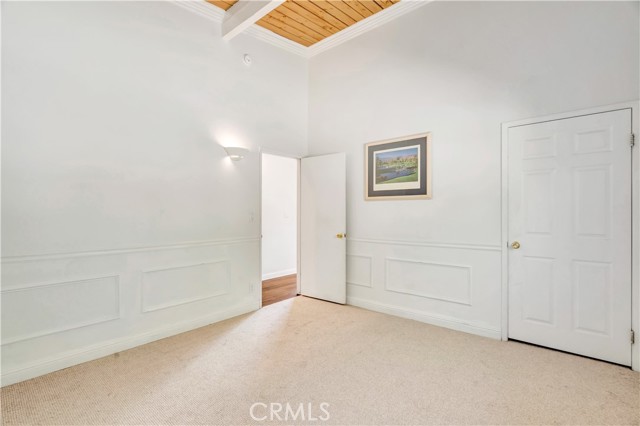 Detail Gallery Image 17 of 29 For 5102 Medina Rd, Woodland Hills,  CA 91364 - 2 Beds | 2 Baths