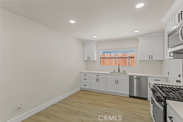 Detail Gallery Image 9 of 27 For 11429 Weber Ave, Moreno Valley,  CA 92555 - 4 Beds | 2 Baths