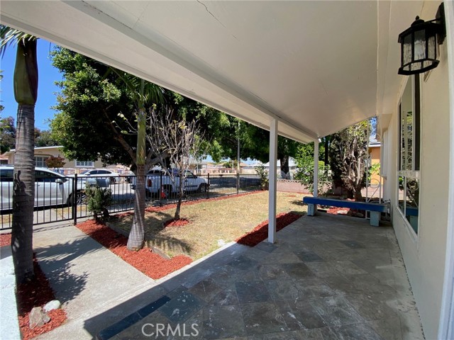 Detail Gallery Image 7 of 15 For 1320 W F St, Wilmington,  CA 90744 - 4 Beds | 2 Baths