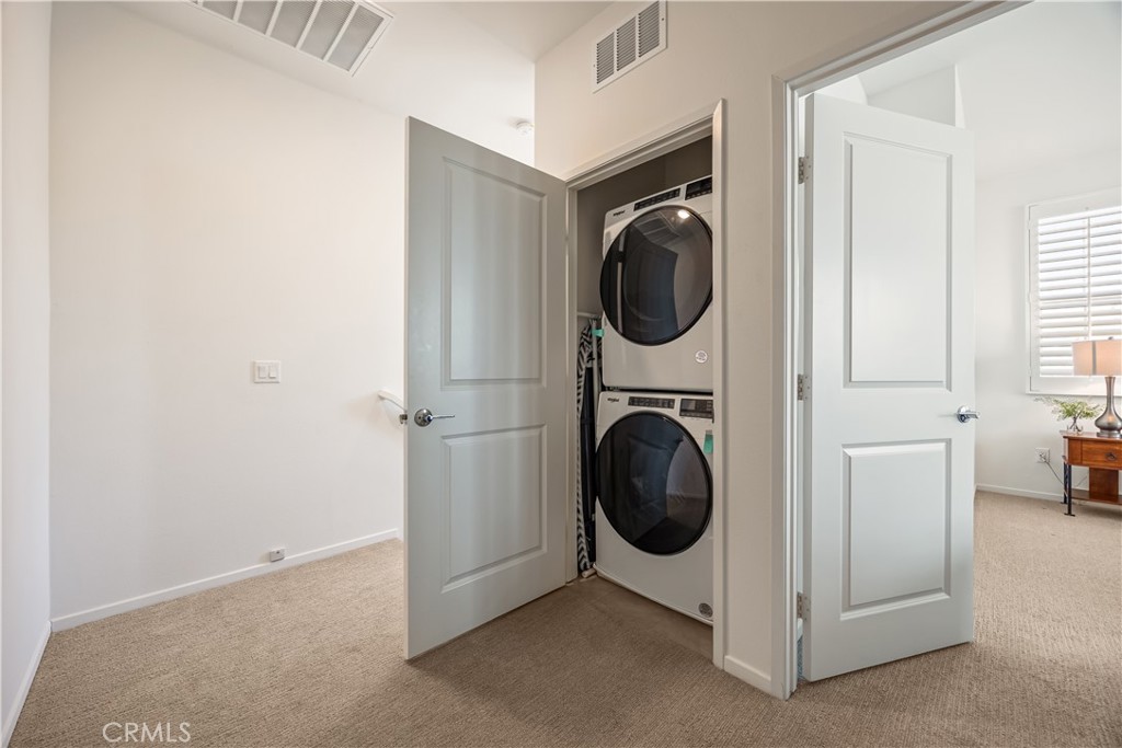468 Carina Glen - photo 16
