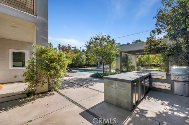 Detail Gallery Image 56 of 75 For 17950 Rancho St, Encino,  CA 91316 - 5 Beds | 6 Baths