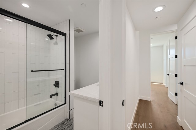 2100 Carnegie Lane, Redondo Beach CA: https://media.crmls.org/medias/da23f24e-b6b1-46a5-be41-c9ecba530ff5.jpg