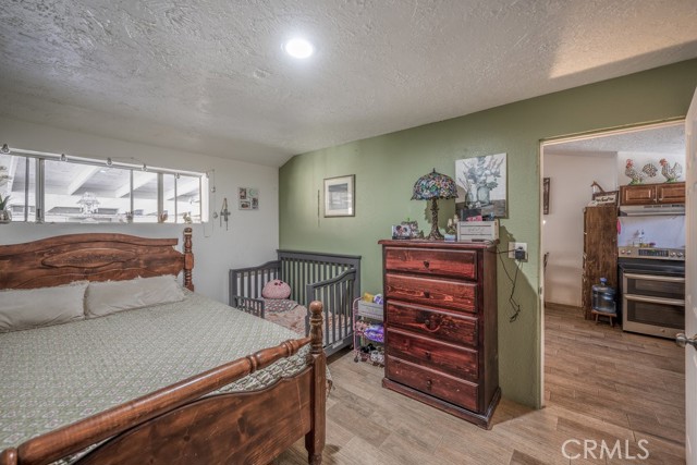 9555 1/2 Hierba Road, Agua Dulce CA: https://media.crmls.org/medias/da2497bc-1502-493d-ac11-7a9590ca2df5.jpg