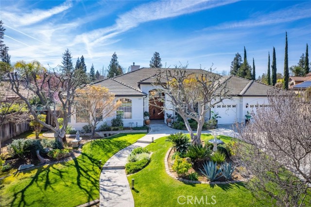 Detail Gallery Image 2 of 28 For 12437 N via Tuscania, Clovis,  CA 93619 - 5 Beds | 3/1 Baths