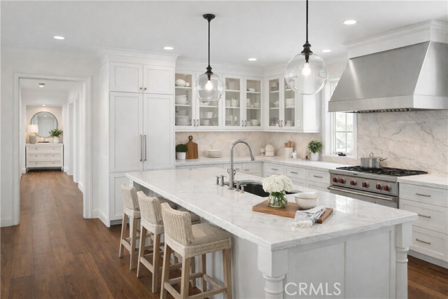 Detail Gallery Image 8 of 21 For 1330 Santanella, Corona Del Mar,  CA 92625 - 4 Beds | 3/1 Baths