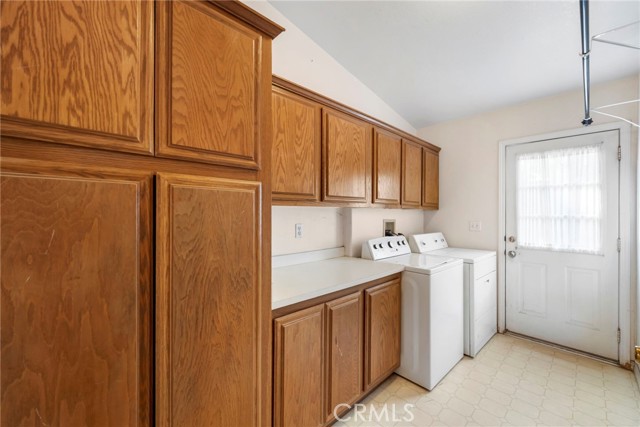 2311 Rose Road, Fallbrook CA: https://media.crmls.org/medias/da2573b0-c54c-4190-a0e4-0bf34a079160.jpg