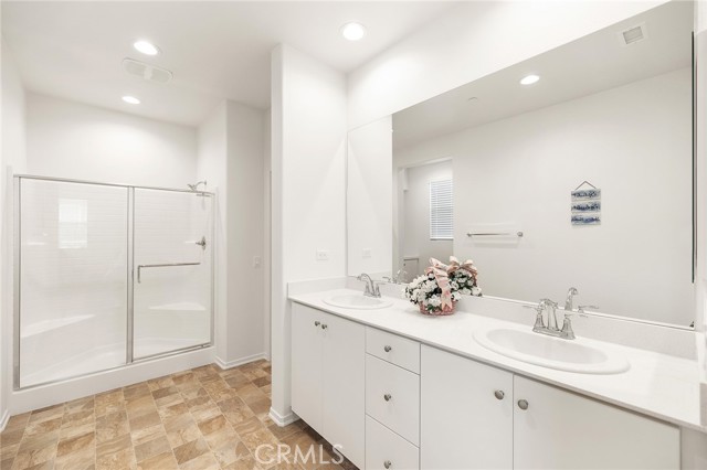 Detail Gallery Image 11 of 21 For 31268 via Nubes, Temecula,  CA 92592 - 3 Beds | 3 Baths