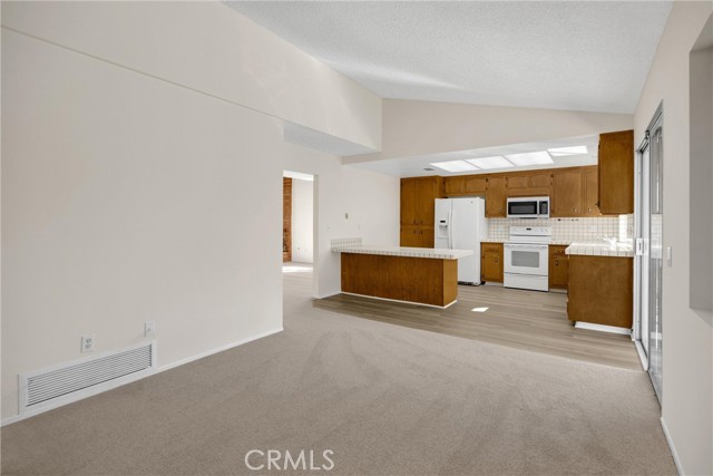 Detail Gallery Image 16 of 29 For 11196 Rogers St, Riverside,  CA 92505 - 3 Beds | 2 Baths