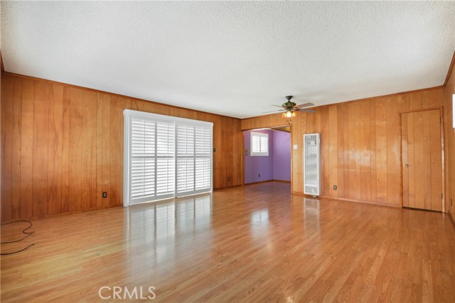 Detail Gallery Image 18 of 36 For 2202 W 153rd St, Compton,  CA 90220 - 4 Beds | 2/1 Baths