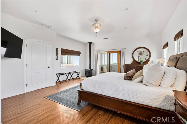 Image 21 of 73 For 15471 Green Valley Truck