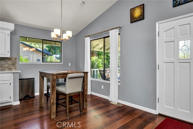 18682 North Shore Drive, Hidden Valley Lake CA: https://media.crmls.org/medias/da272ffa-d99f-480c-b278-4f8c57c9117f.jpg