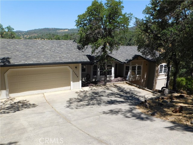 17039 Knollview Dr, Hidden Valley Lake, CA 95467