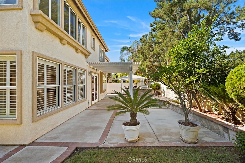 MLS #OC25245659 image #18