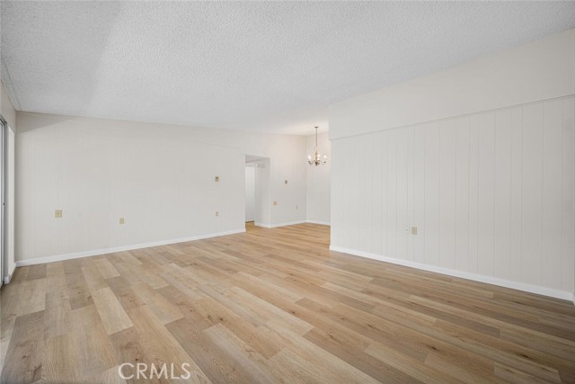 1930 St John Road, Seal Beach CA: https://media.crmls.org/medias/da288a43-eeb2-4e13-be42-484627548d37.jpg