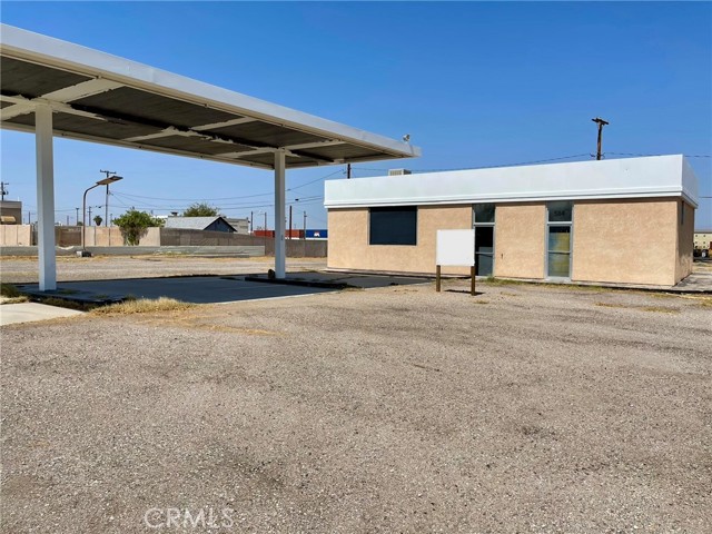504 Broadway Street, Needles, California 92363, ,Commercial Sale,For Sale,Broadway,SR25031448