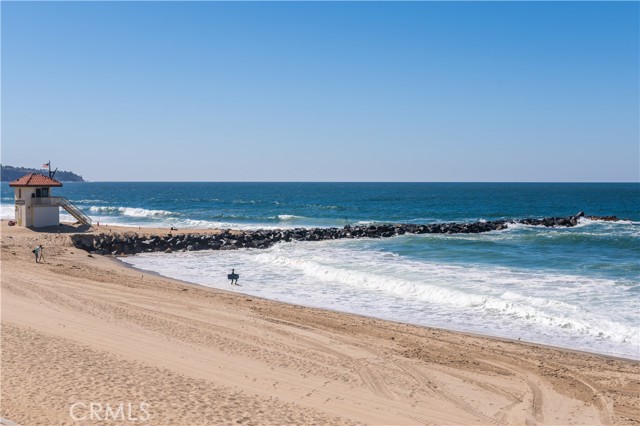 565 Esplanade, Redondo Beach, California 90277, 1 Bedroom Bedrooms, ,1 BathroomBathrooms,Residential,Sold,Esplanade,SB21226629