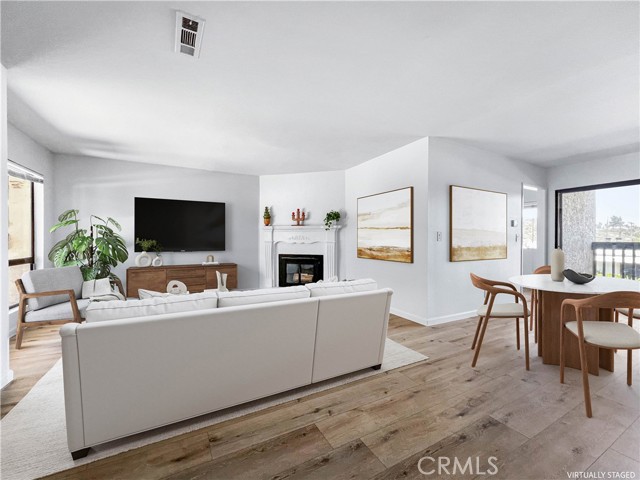 6990 Caminito Perico, San Diego CA: https://media.crmls.org/medias/da29969a-1296-41cb-9ed8-51340600440d.jpg