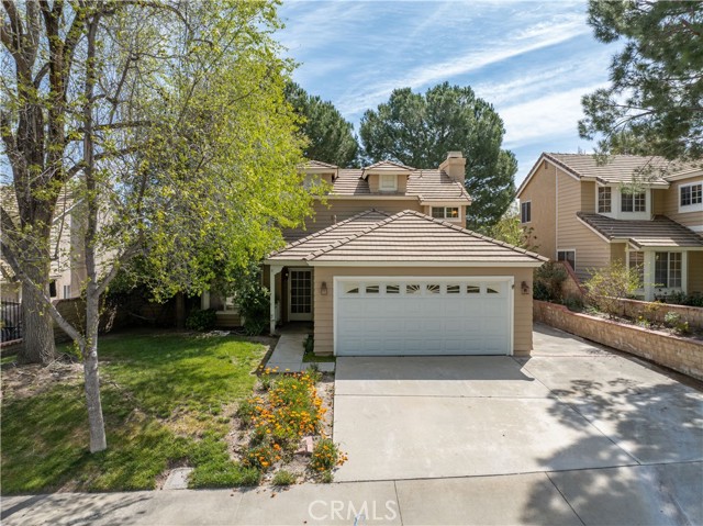 Detail Gallery Image 2 of 44 For 28772 Meadowgrass Dr, Castaic,  CA 91384 - 3 Beds | 2/1 Baths