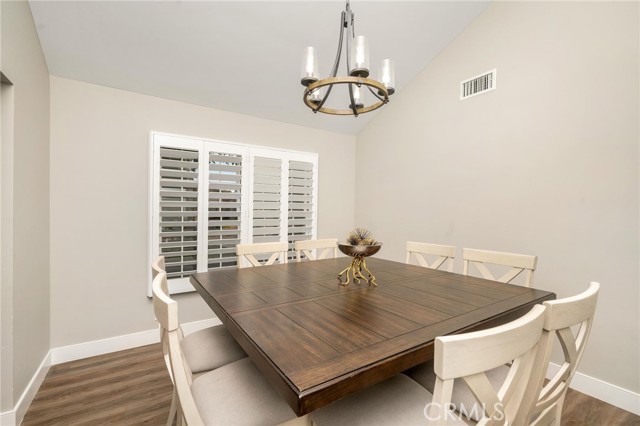 Detail Gallery Image 20 of 53 For 22455 Needles St, Chatsworth,  CA 91311 - 4 Beds | 3 Baths