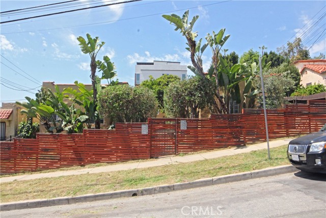 Detail Gallery Image 2 of 9 For 1325 Douglas St, Los Angeles,  CA 90026 - – Beds | – Baths