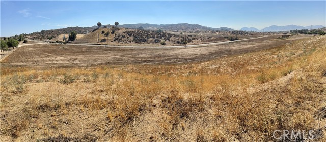 25 Juniper flats road, Nuevo CA: https://media.crmls.org/medias/da2c6b6f-7d67-4d7c-a521-e29ceb781dbf.jpg