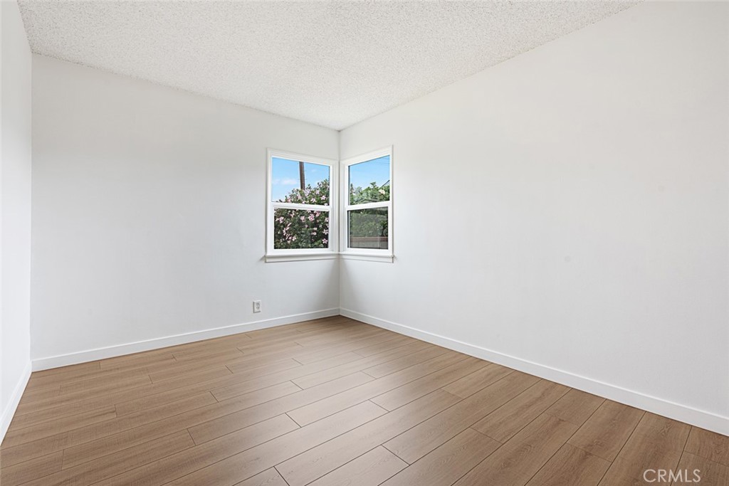 https://media.crmls.org/medias/da2d1fa0-0cf6-4967-92c1-ef0b1231d278.jpg?preset=X-Large