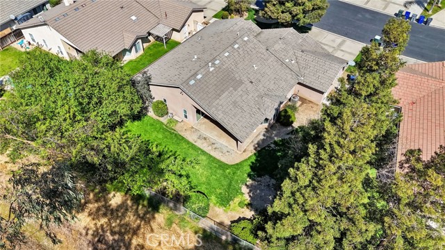 122 East, Madera CA: https://media.crmls.org/medias/da2daa20-e578-4b82-80f2-d1174c906f81.jpg
