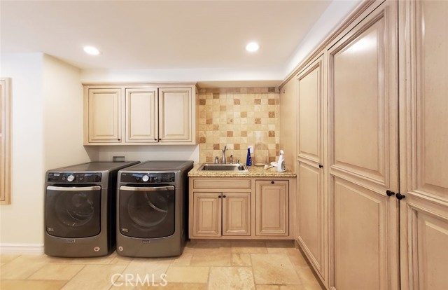 Detail Gallery Image 26 of 45 For 11947 Iredell St, Studio City,  CA 91604 - 7 Beds | 8 Baths