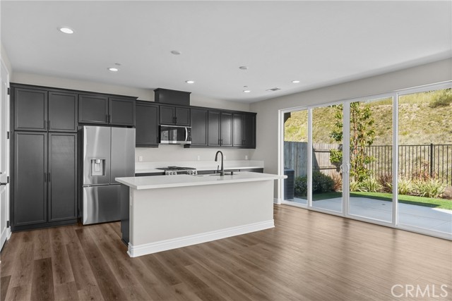 Detail Gallery Image 8 of 51 For 1147 Ginger Pl, Santa Maria,  CA 93455 - 4 Beds | 3/1 Baths