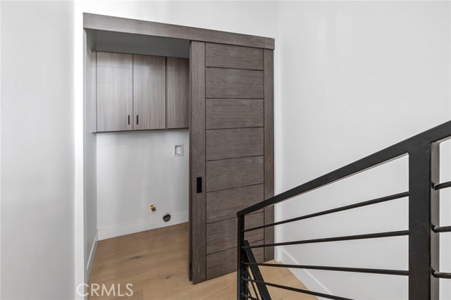 Detail Gallery Image 10 of 24 For 528 N Flores St #102,  West Hollywood,  CA 90048 - 2 Beds | 2/1 Baths