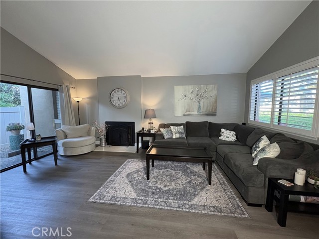 1137 Mountain Gate Road, Upland CA: https://media.crmls.org/medias/da2fc084-248d-45a9-bcaf-7e2c0b514d0d.jpg