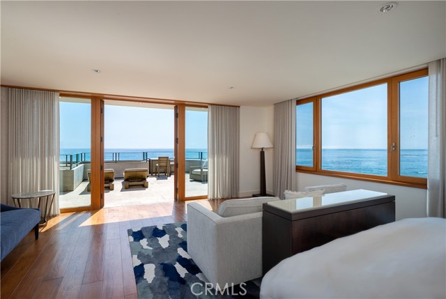 1901 Ocean Way, Laguna Beach CA: https://media.crmls.org/medias/da30870f-e6d8-49a6-aa2f-75b57af68eb3.jpg