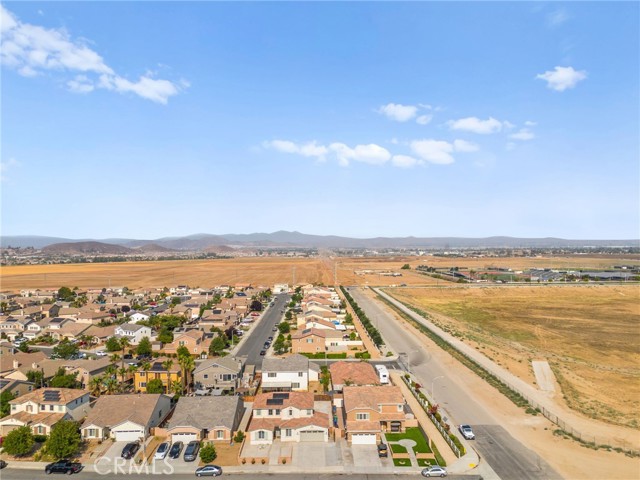 Detail Gallery Image 4 of 52 For 26535 Emperor Rd, Menifee,  CA 92585 - 5 Beds | 3 Baths