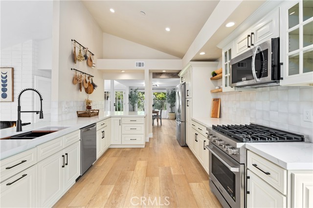 Detail Gallery Image 7 of 28 For 249 Calle Empalme, San Clemente,  CA 92672 - 4 Beds | 2 Baths